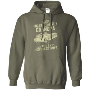 Chevrolet nova lover gift – never underestimate a grandpa old man with vintage awesome cars hoodie